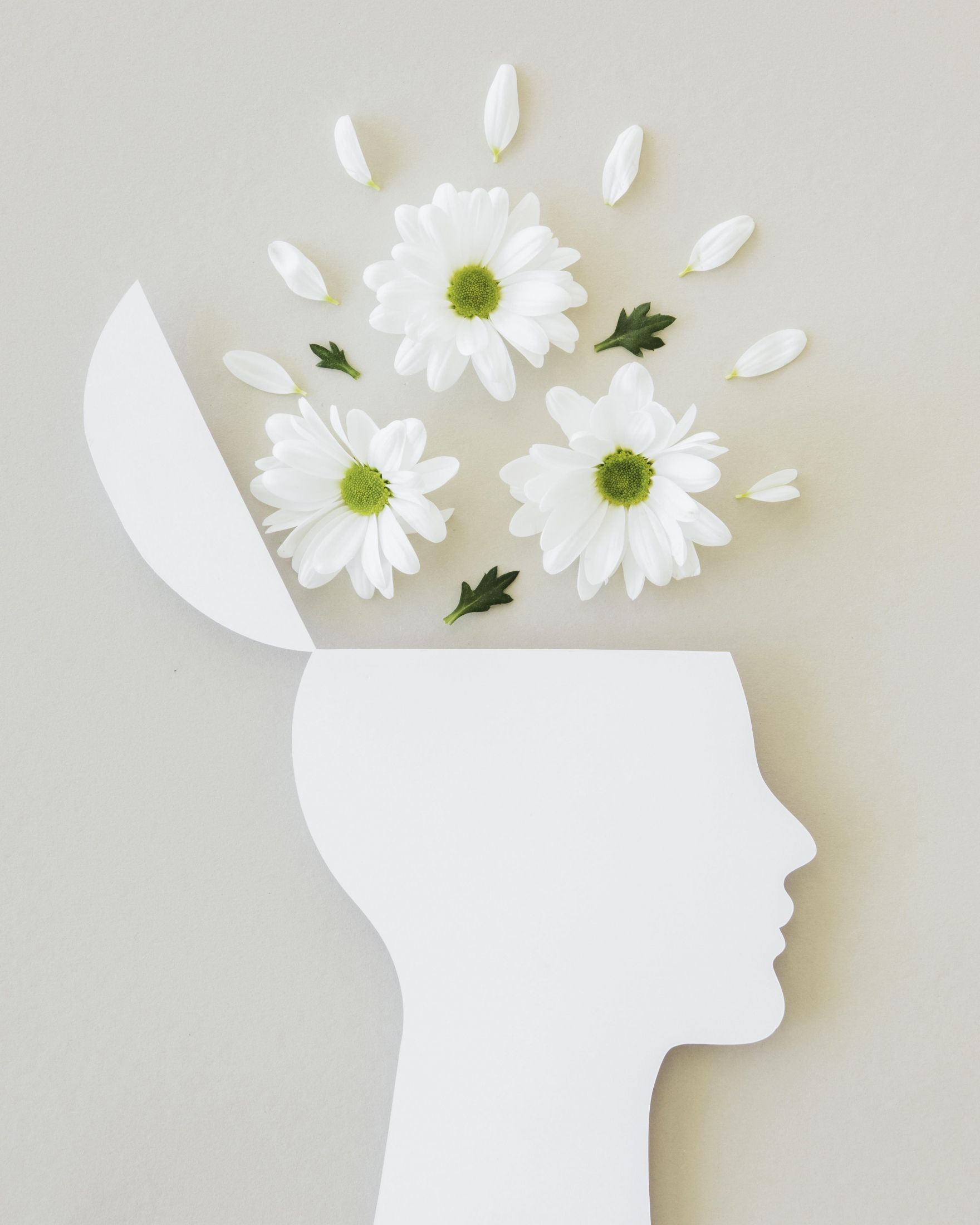 arrangement-optimism-concept-with-flowers.jpg