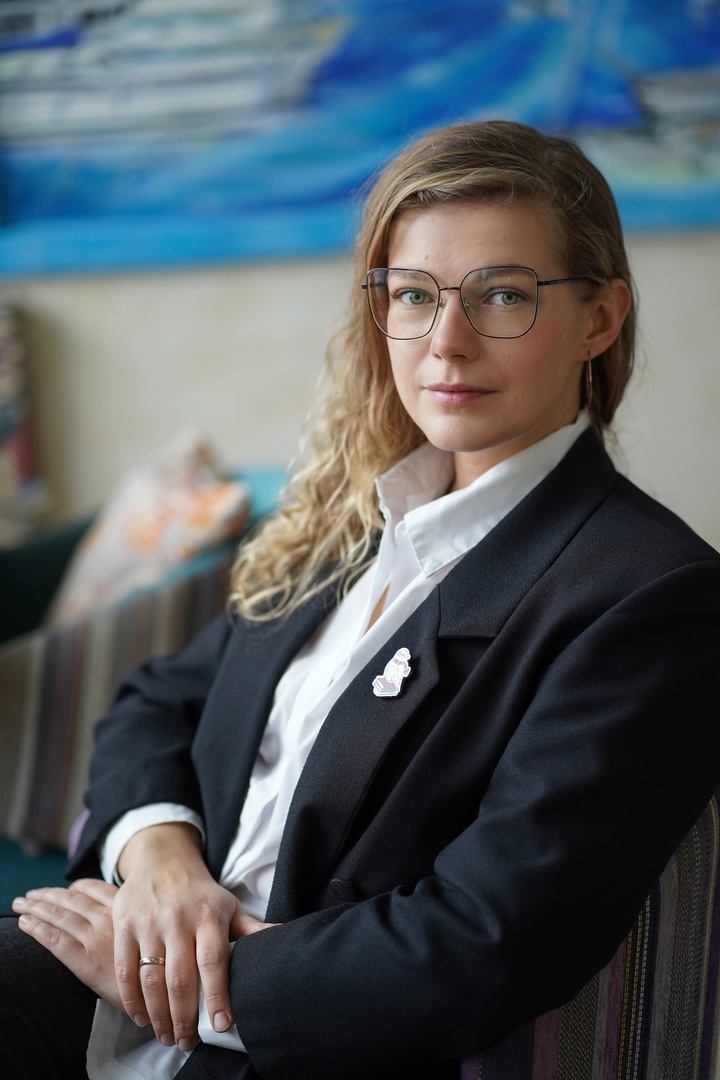 Сила – путь к расслаблению Елена Ильина, студентка Открытого Международного Йога Университета.