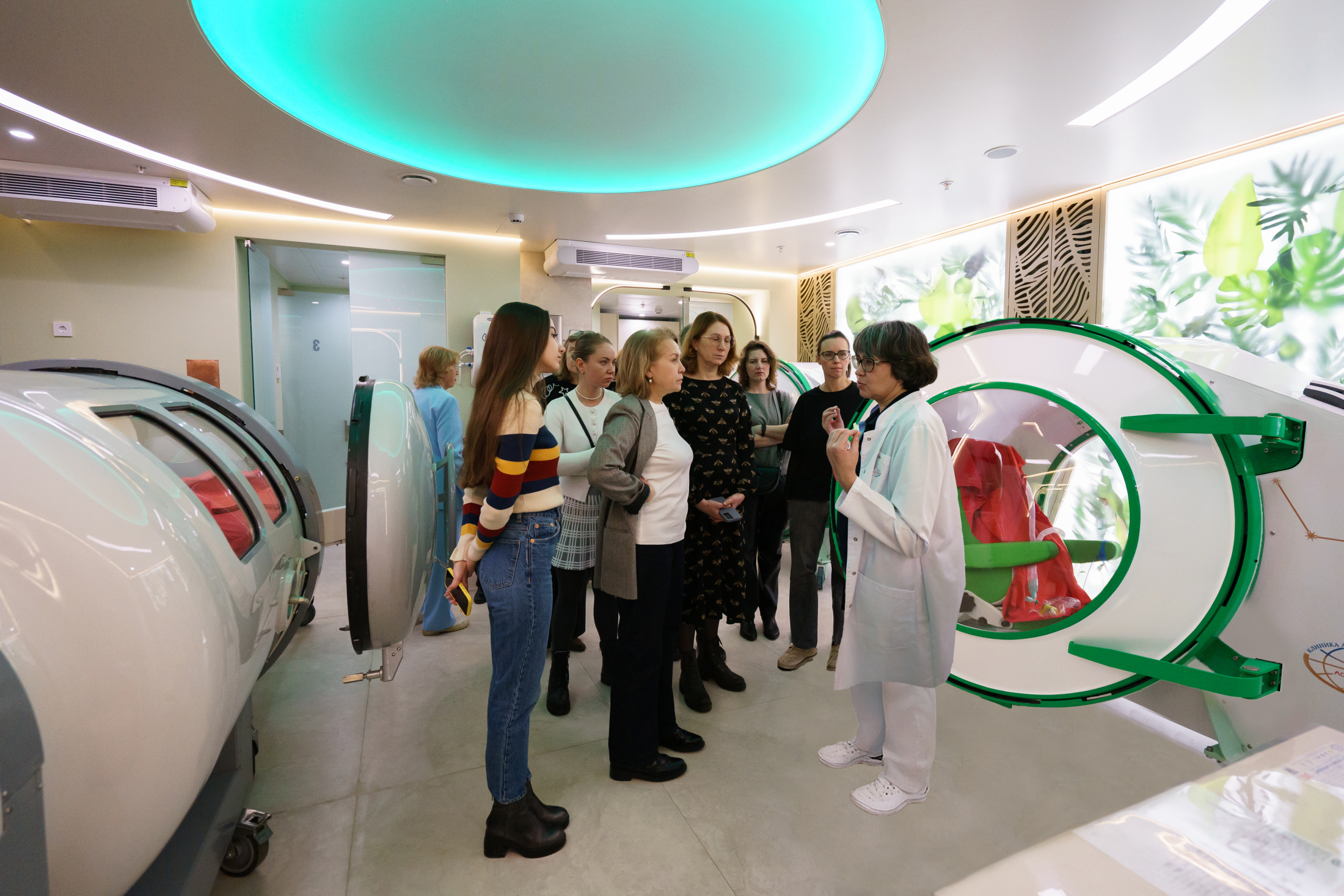 Кабинет ГБО_Пресс-тур.jpg Кабинет ГБО_Пресс-тур.jpg